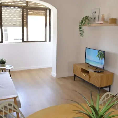 House T2 Proximo Do Barco Lisboa Апартаменты Баррейру